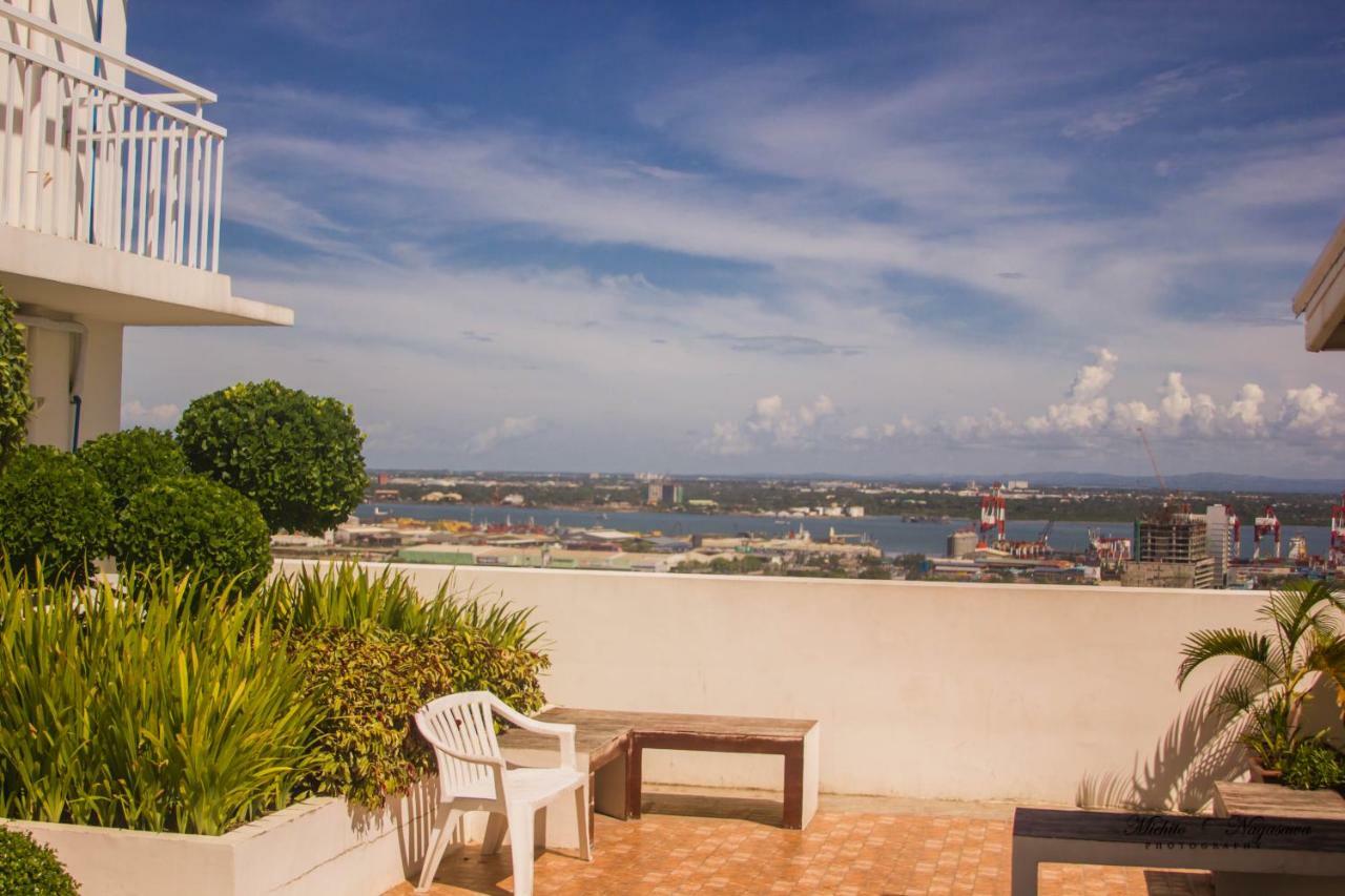 Mabolo Garden Flat A1 Rooftop Pool Near Ayala Mall Apartment Cebu Екстериор снимка